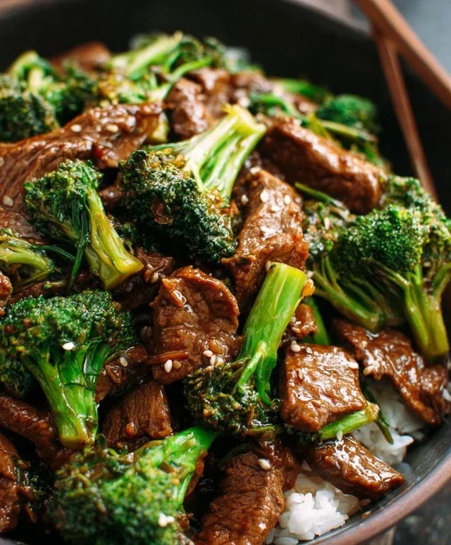 Chinese Beef and Broccoli (牛肉炒西兰花)